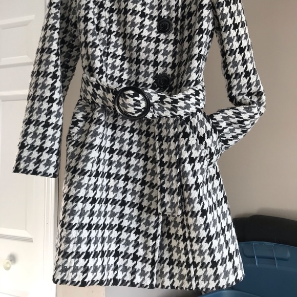 Women long wool coat  white, gray and black - Picture 2 of 8